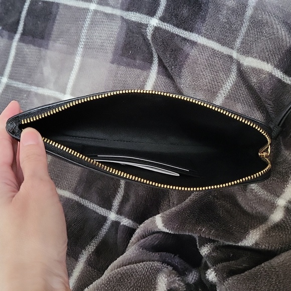 Coach Large Black Leather Corner Zippered Wristlet, New With Tags - Picture 8 of 12